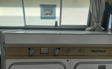 Volkswagen-vanagon-westfalia-1986-white-7