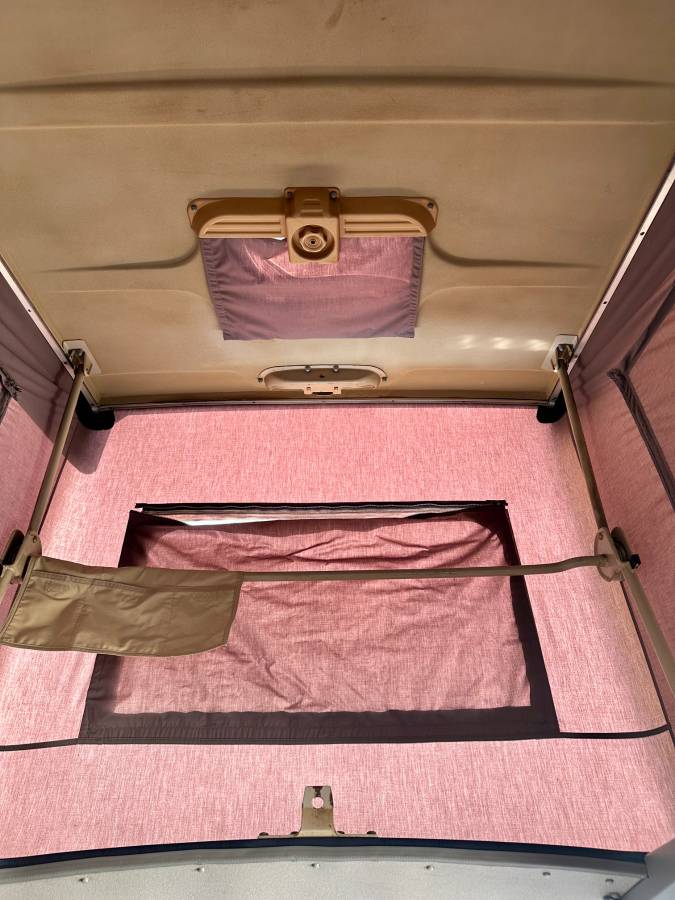 Volkswagen-vanagon-westfalia-1990-blue-1