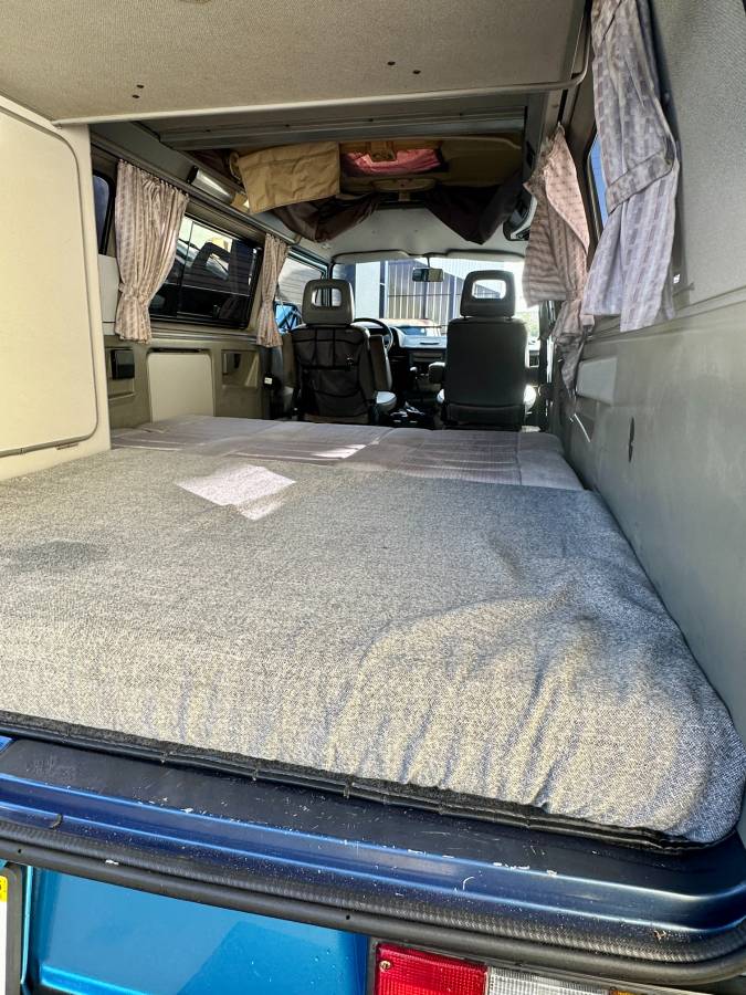 Volkswagen-vanagon-westfalia-1990-blue-8