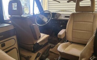 Volkswagen-vw-vanagon-1985-7