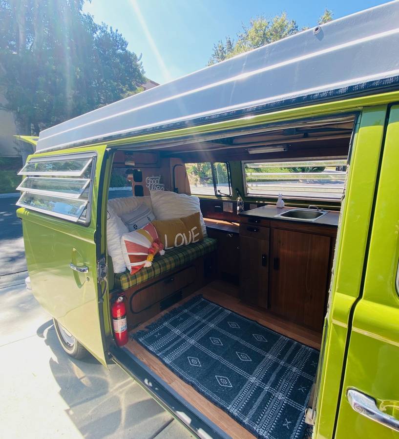 Volkswagen-westfalia-1978-3