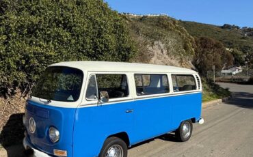 Volkswagon-1968-blue