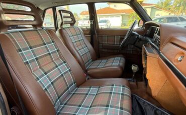 Volvo-240-1986-brown-5