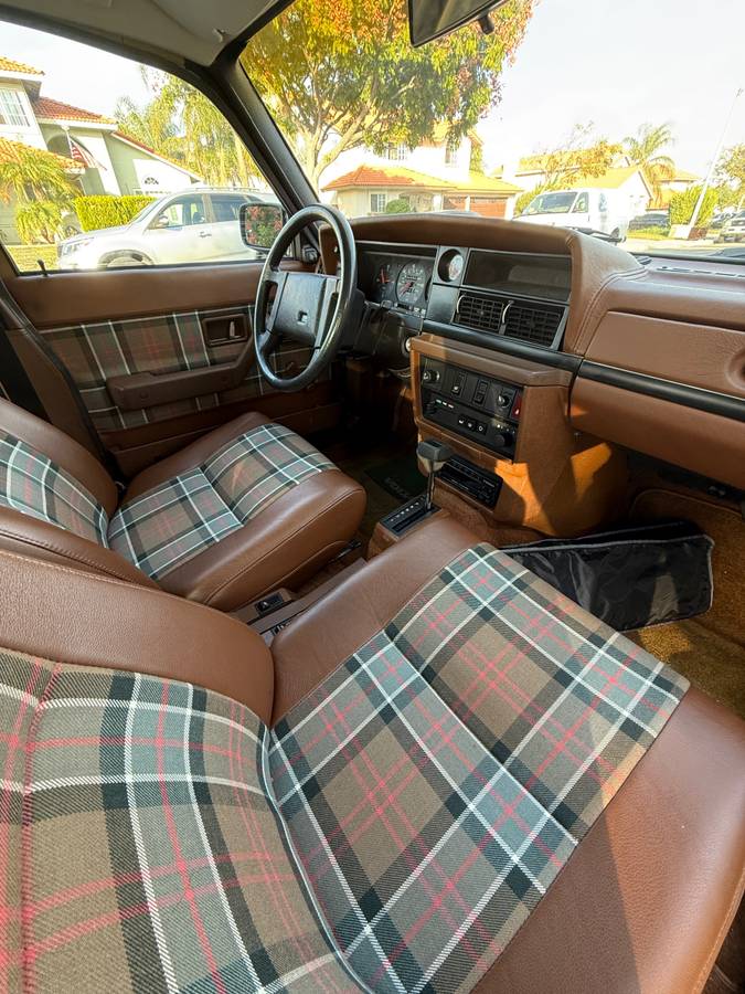 Volvo-240-1986-brown-6