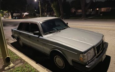 Volvo-240-1990-2