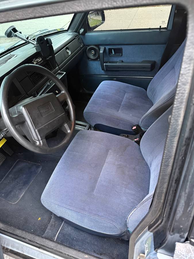 Volvo-240-1990-7
