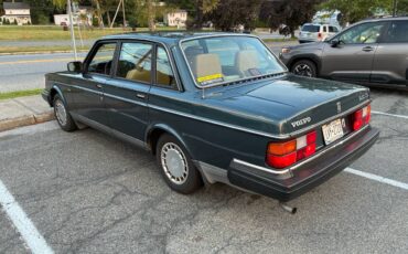 Volvo-240-1990-blue-4