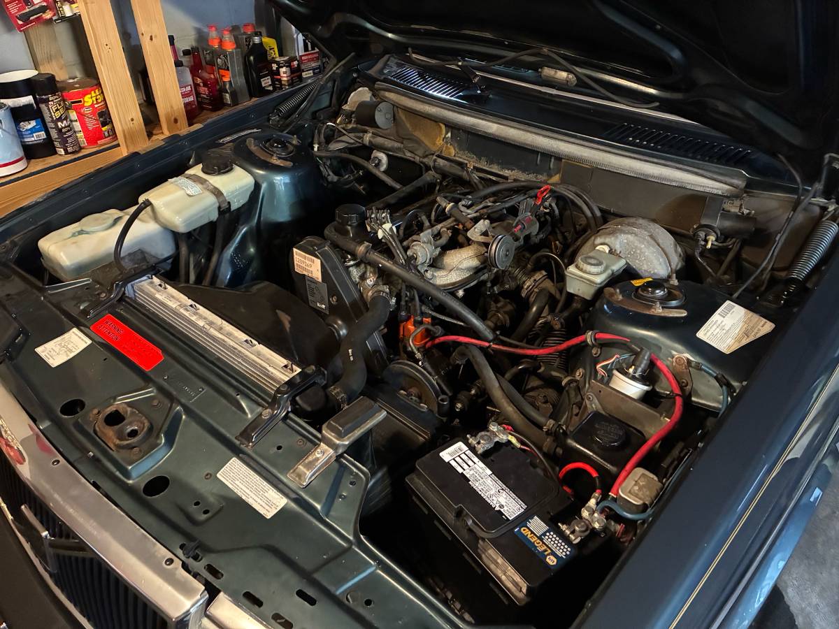 Volvo-240-1990-blue-8