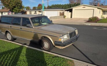Volvo-240-1990-brown-1