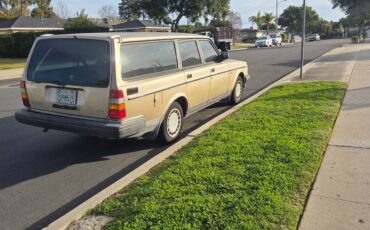 Volvo-240-1990-brown-2