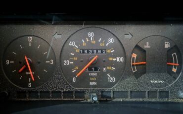 Volvo-240-1991-8