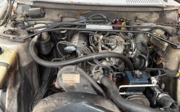 Volvo-240-1991-grey-10