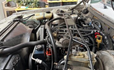 Volvo-240-1991-grey-12