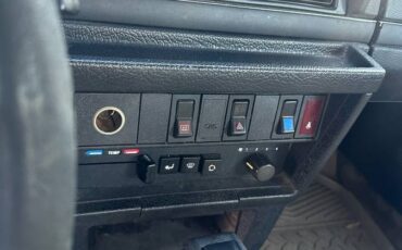 Volvo-240-1992-yellow-11