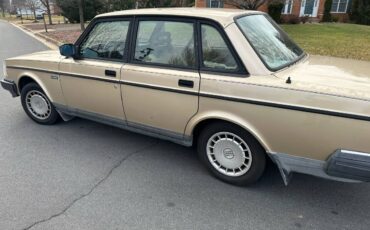 Volvo-240-1992-yellow-6