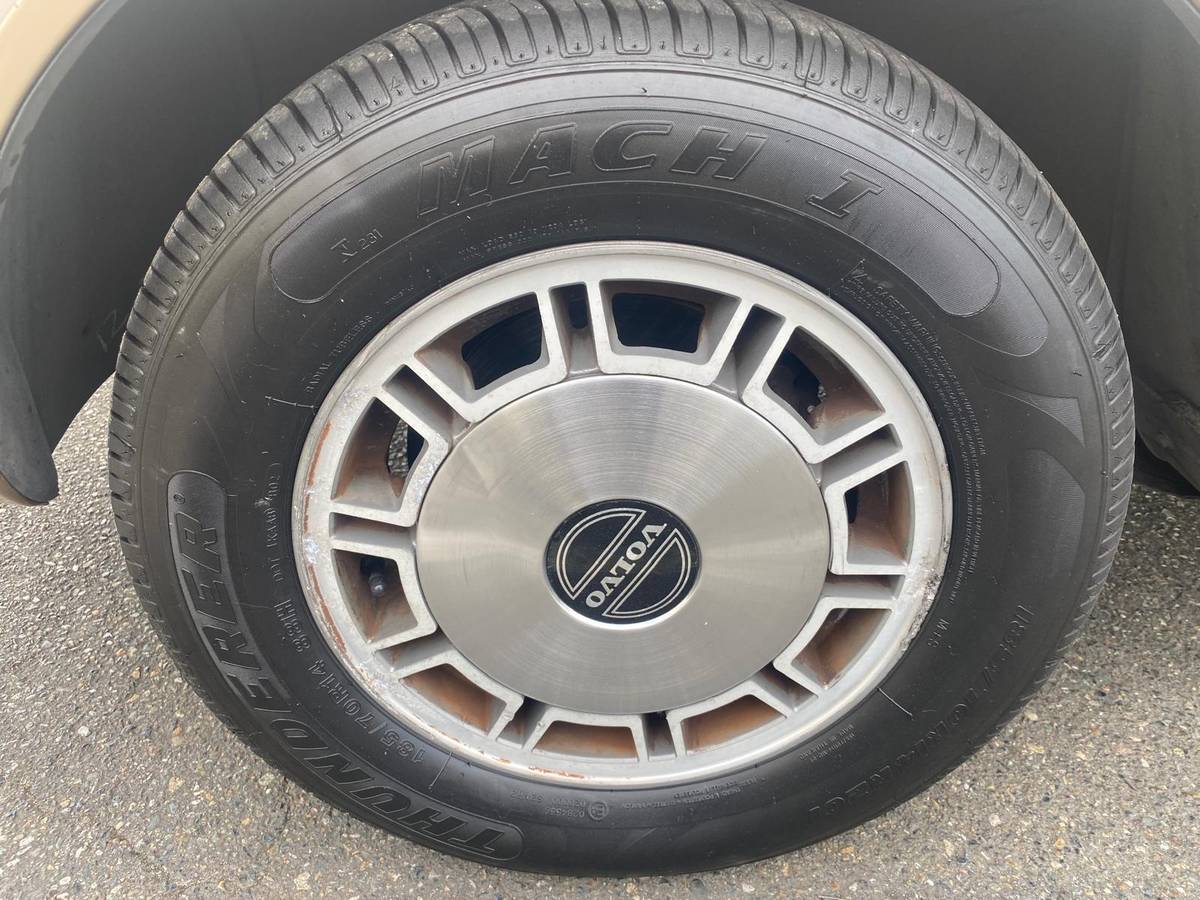 Volvo-240-1993-9