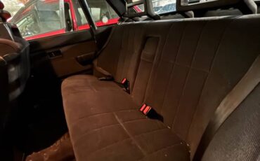 Volvo-240-1993-silver-5