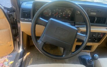 Volvo-240-sedan-1991-4