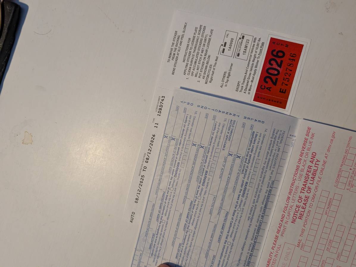 Volvo-240-series-1981-11