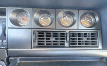 Volvo-240-series-1984-blue-18