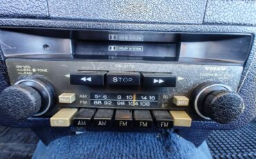 Volvo-240-series-1984-blue-20