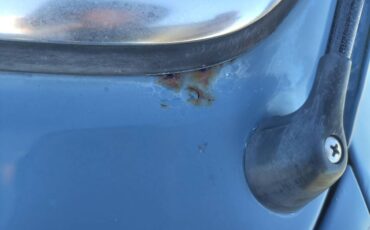 Volvo-240-series-1984-blue-8