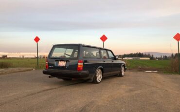 Volvo-240-wagon-1991-blue-1
