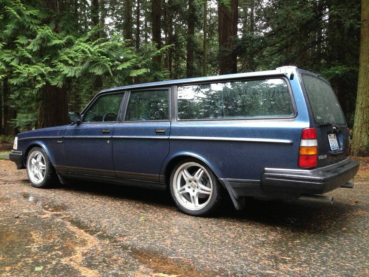 Volvo-240-wagon-1991-blue-5