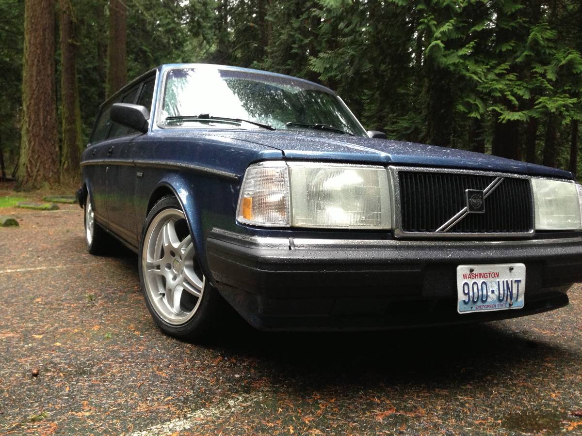 Volvo-240-wagon-1991-blue-6