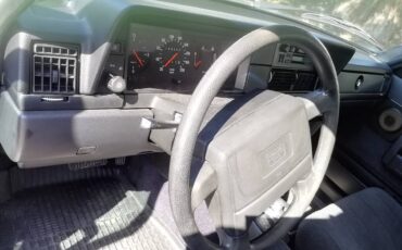 Volvo-240dl-1993-14