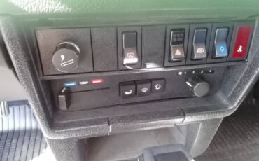 Volvo-240dl-1993-5
