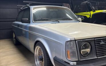 Volvo-242-dl-1983-blue-1