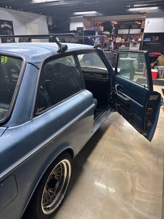 Volvo-242-dl-1983-blue-3