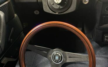 Volvo-242-dl-1983-blue-5