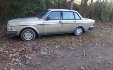 Volvo-244-1991-brown-2