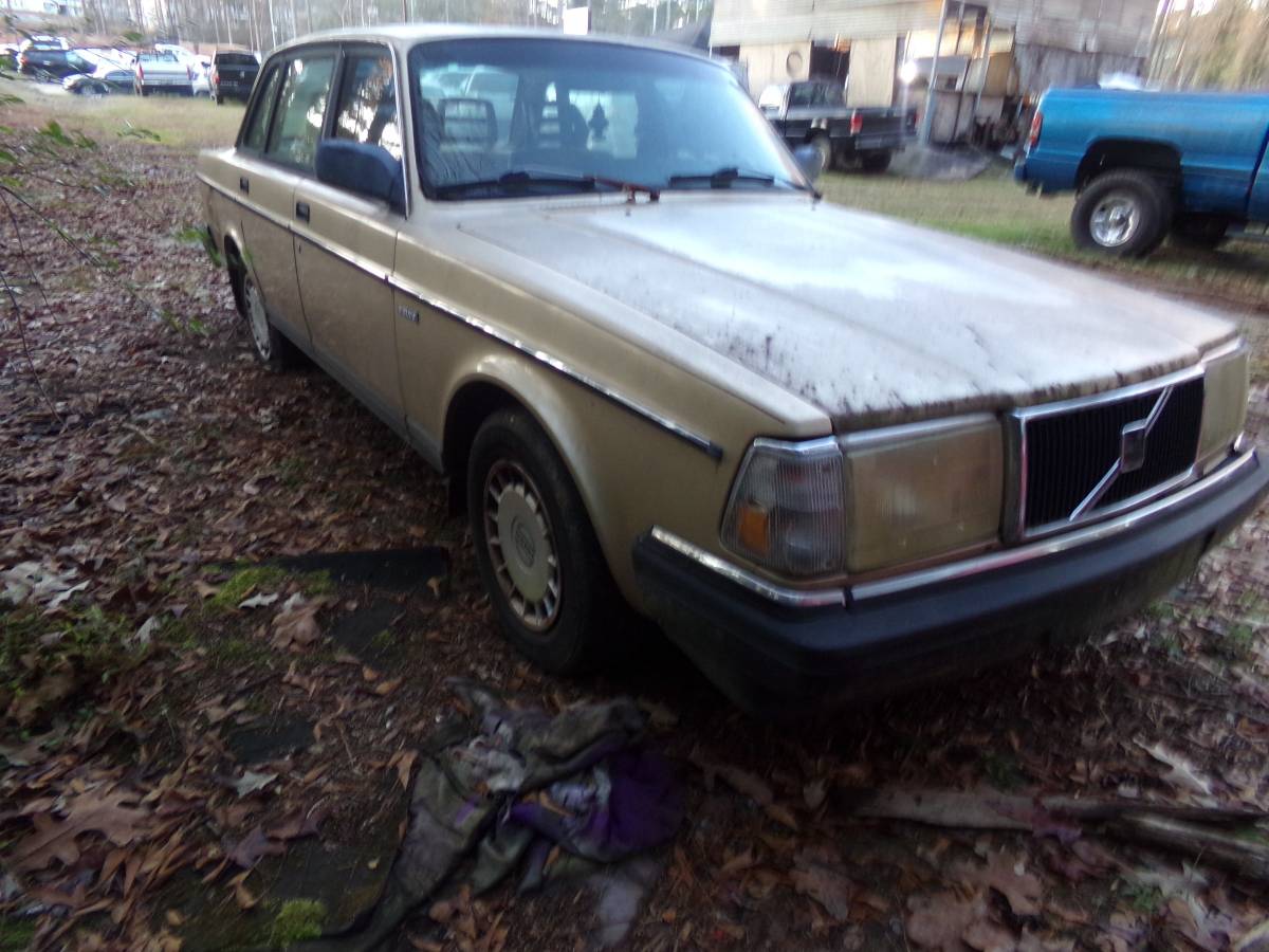 Volvo-244-1991-brown-5