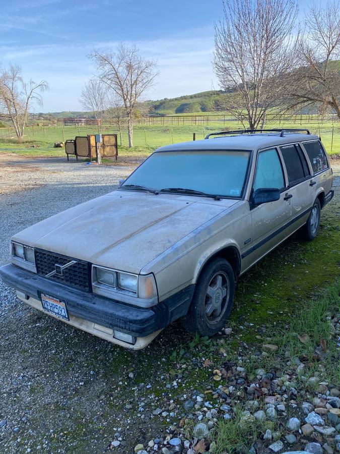 Volvo-740-turbo-1987