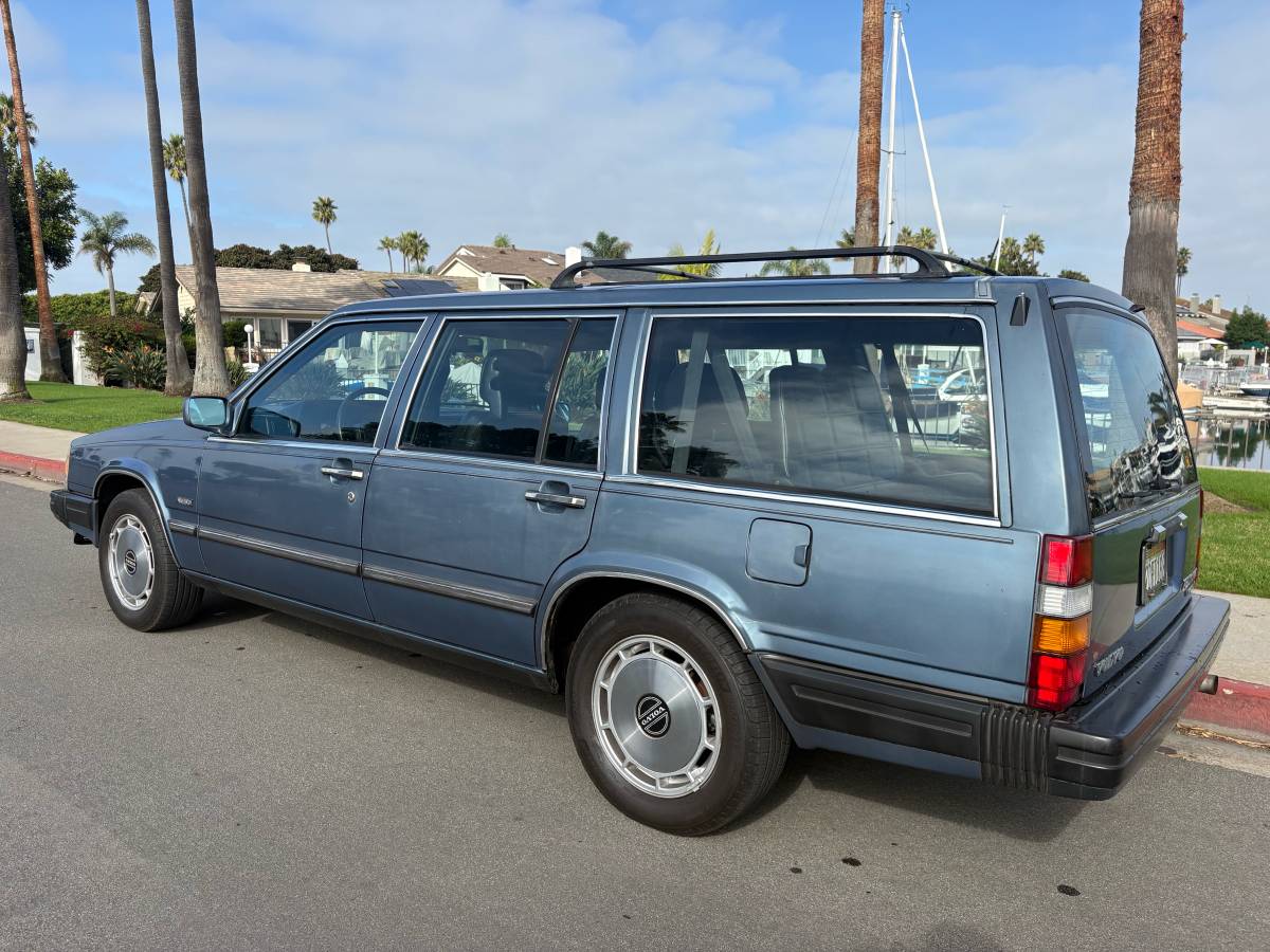 Volvo-760-turbo-1987-blue-11