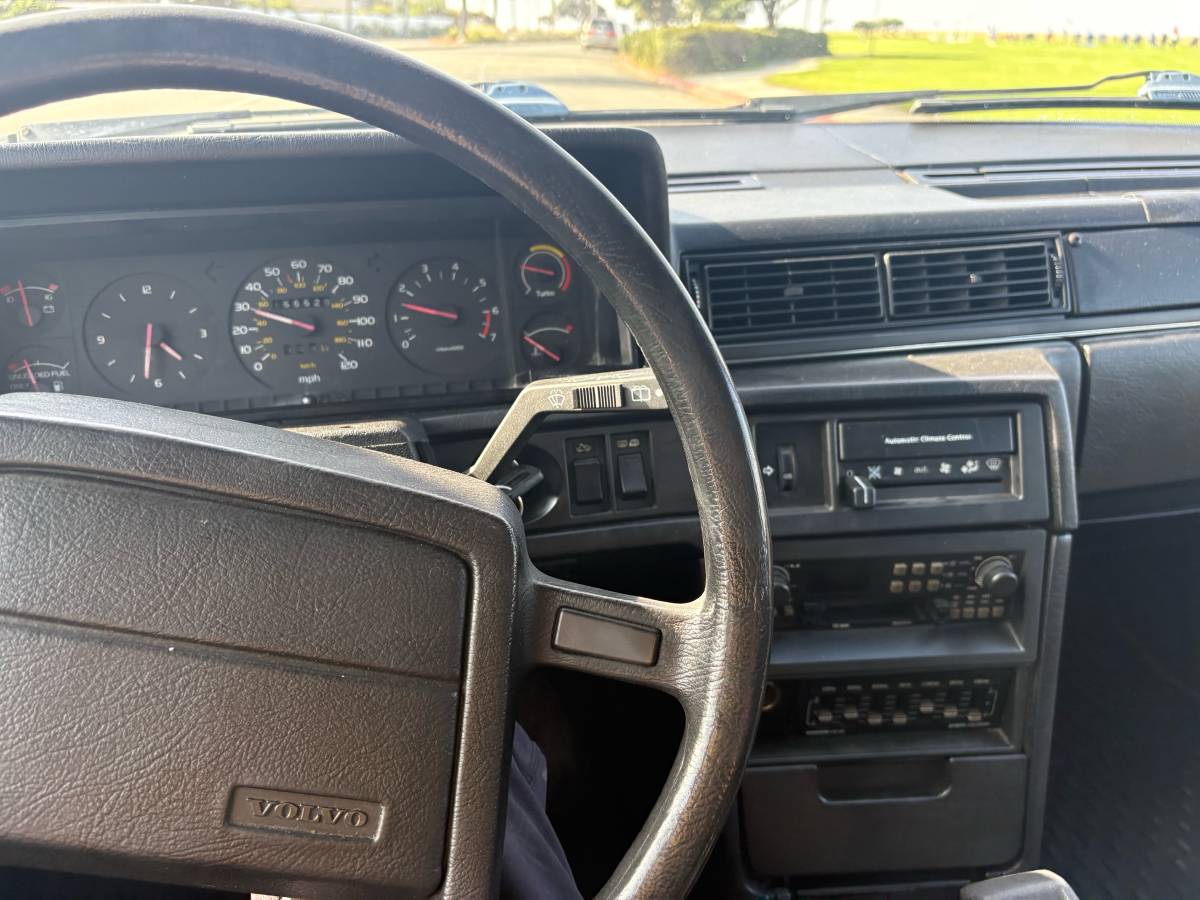 Volvo-760-turbo-1987-blue-12