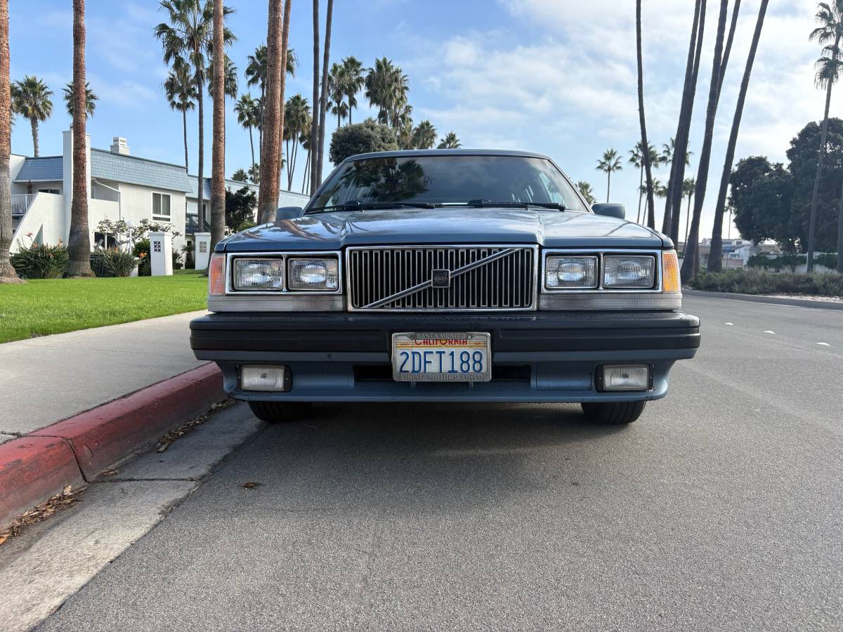 Volvo-760-turbo-1987-blue-2