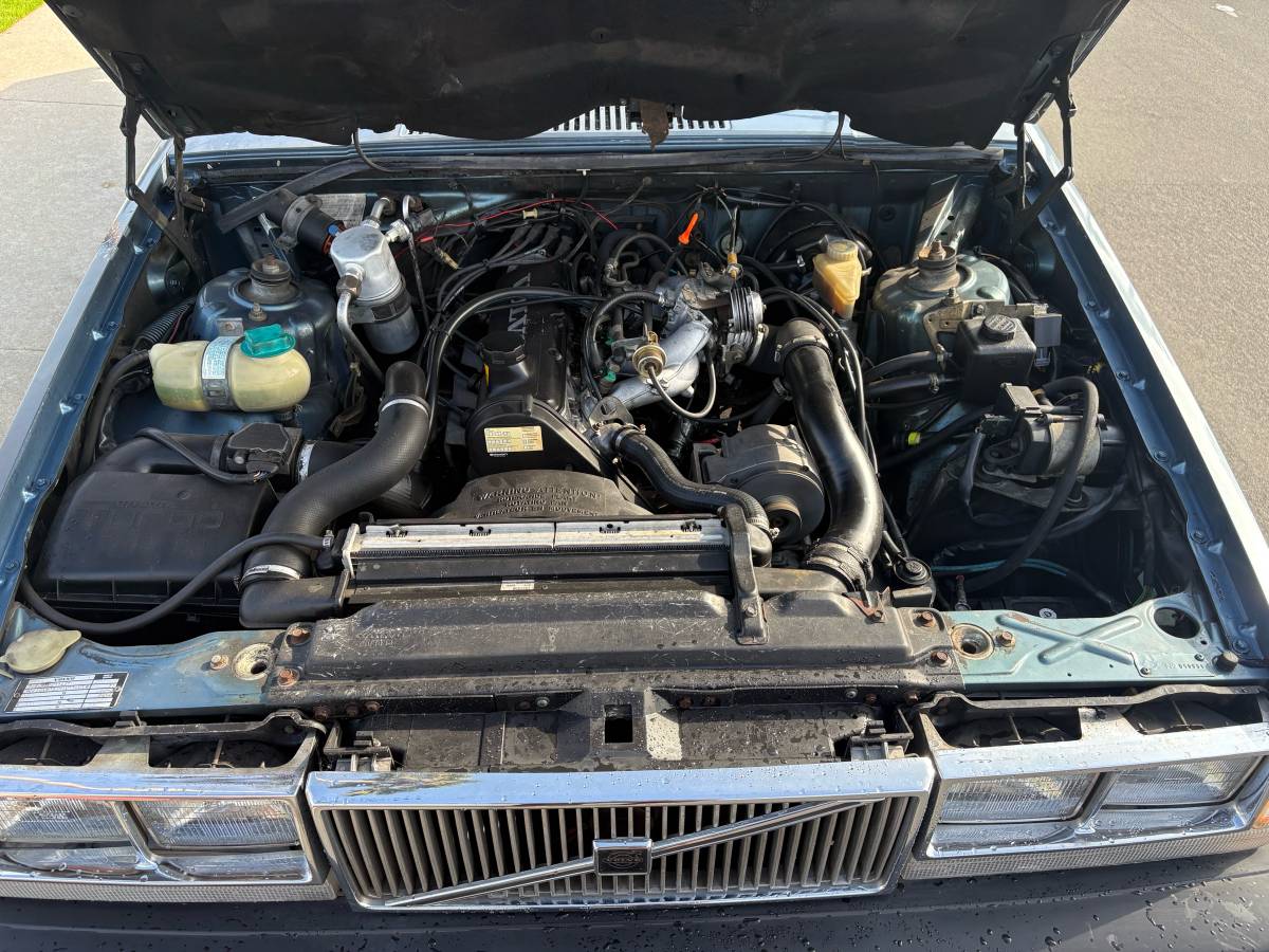 Volvo-760-turbo-1987-blue-5