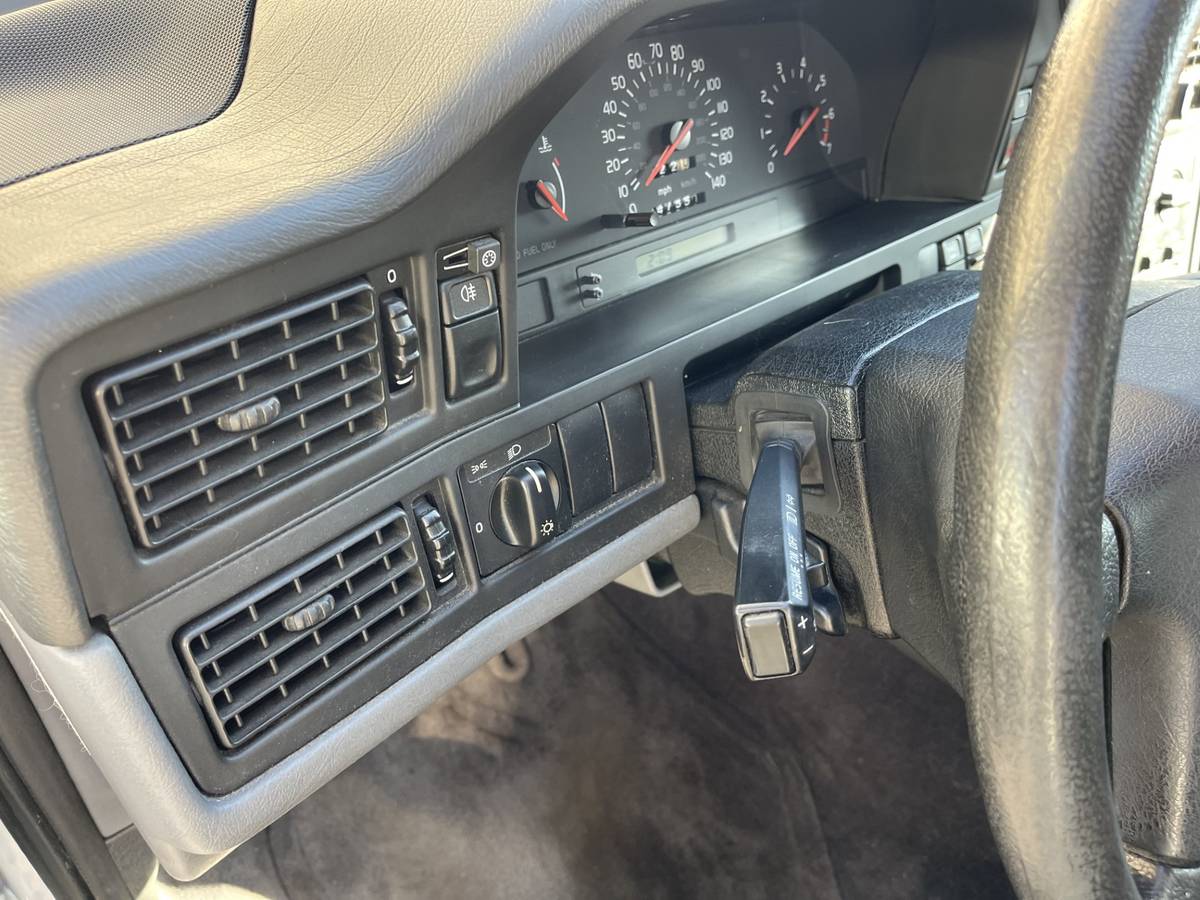 Volvo-850-glt-1995-white-18