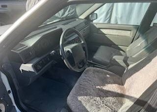 Volvo-940-wagon-1994-silver