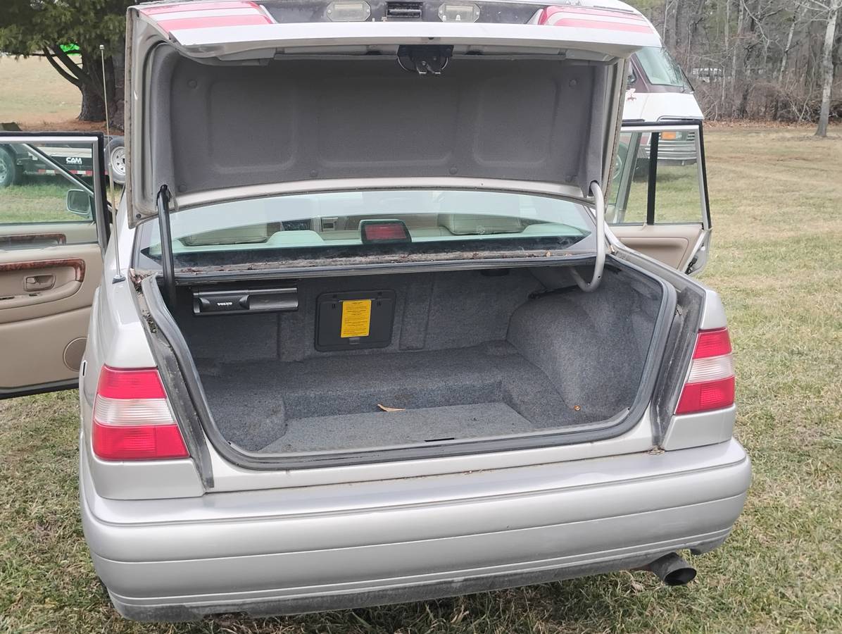 Volvo-960-1995-silver-1