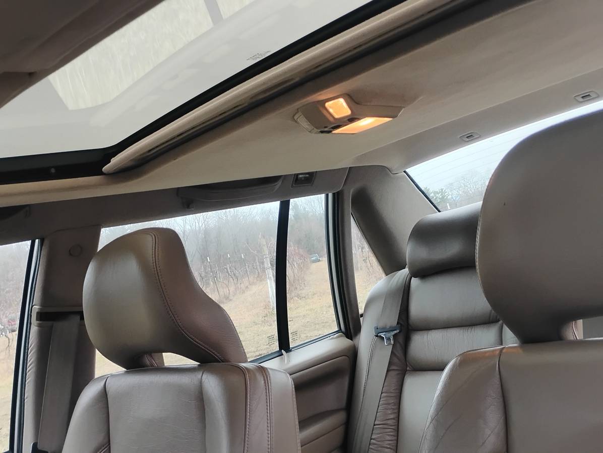 Volvo-960-1995-silver-13