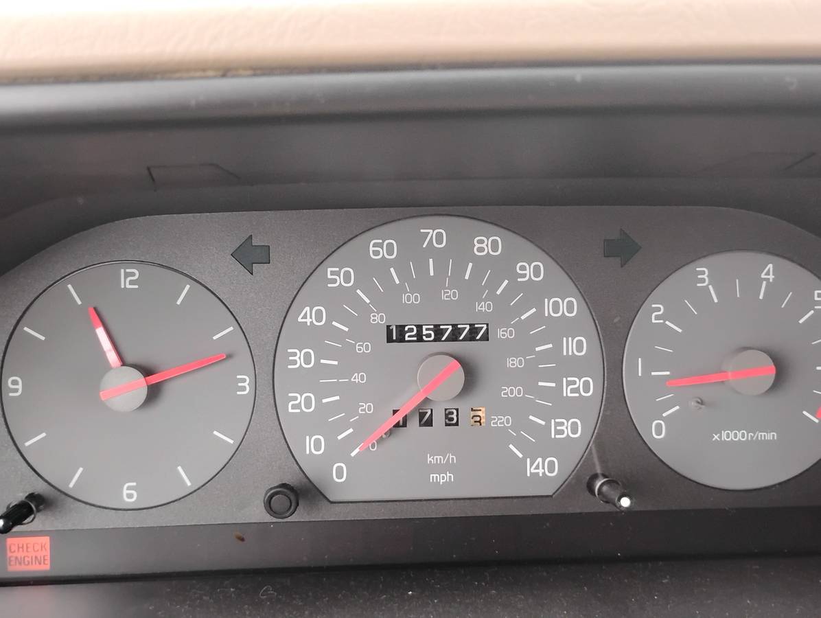 Volvo-960-1995-silver-18