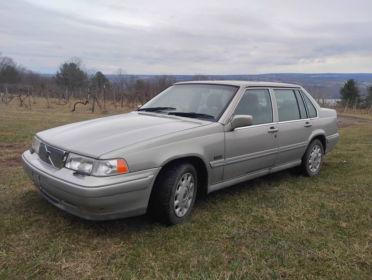 Volvo-960-1995-silver-2