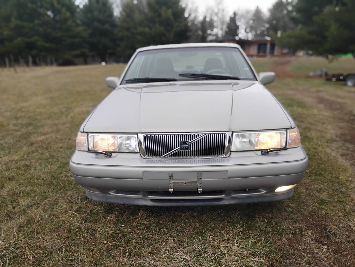 Volvo-960-1995-silver-3