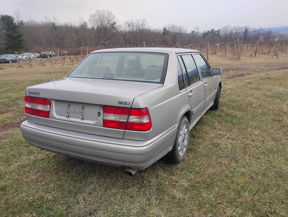 Volvo-960-1995-silver-6