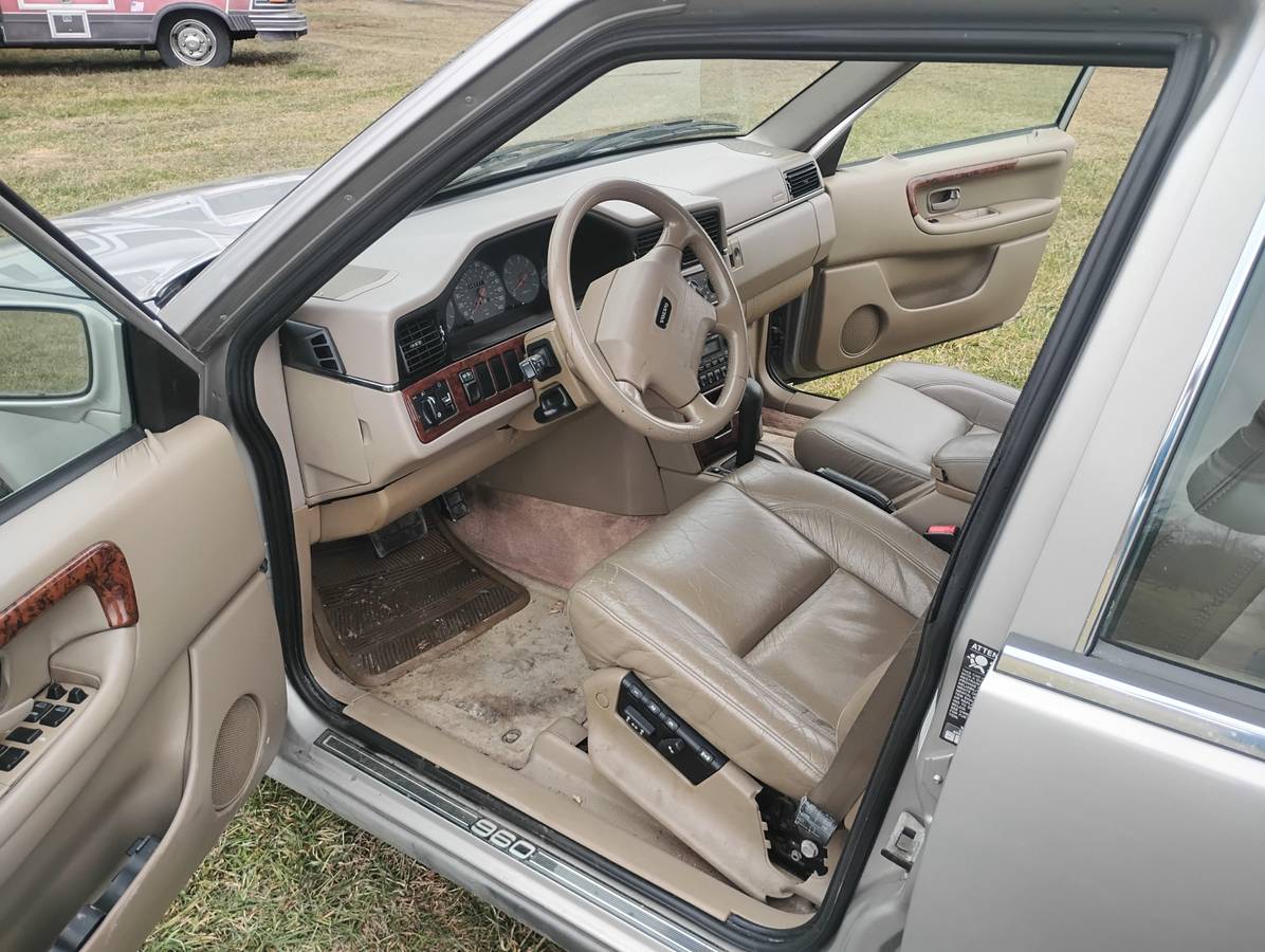 Volvo-960-1995-silver-9